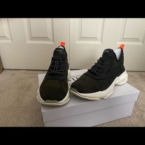 Steve Madden isles camouflage shoes